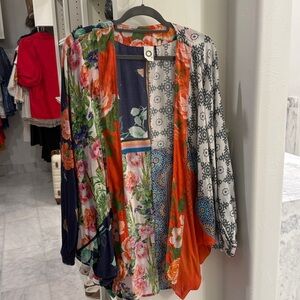 Akemi + Kin floral open wrap